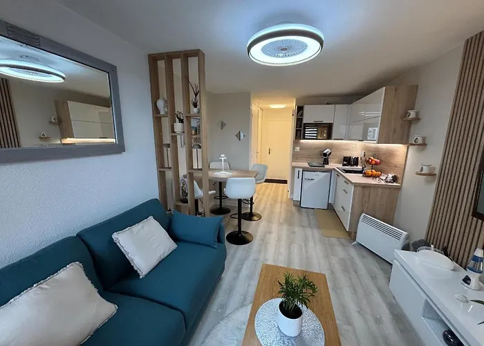 Abbaye Du Cap, Jolie , Cap D'agde アグド